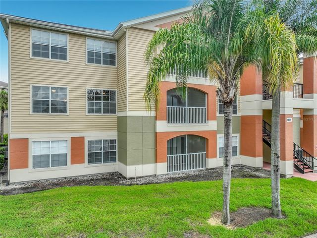 1939 SUMMER CLUB DRIVE 215, Oviedo, FL 32765
