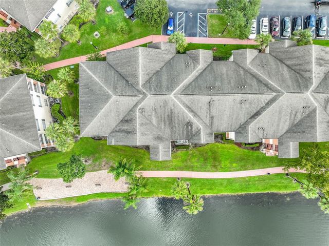 1939 SUMMER CLUB DRIVE 215, Oviedo, FL 32765