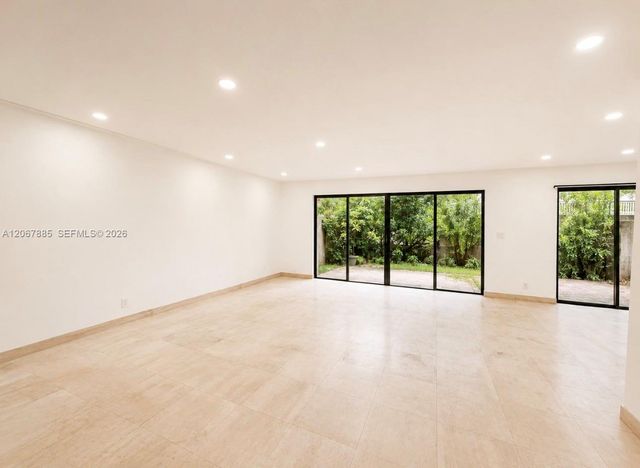406 Saint Andrews Road 53, Hollywood, FL 33021
