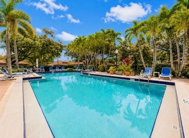 406 Saint Andrews Road 53, Hollywood, FL 33021