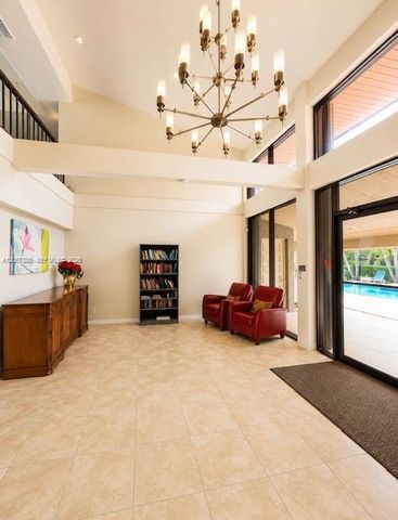 406 Saint Andrews Road 53, Hollywood, FL 33021