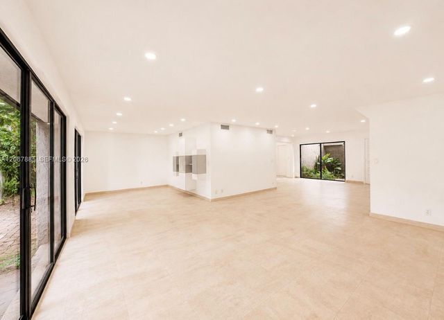 406 Saint Andrews Road 53, Hollywood, FL 33021