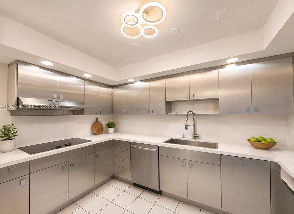 406 Saint Andrews Road 53, Hollywood, FL 33021