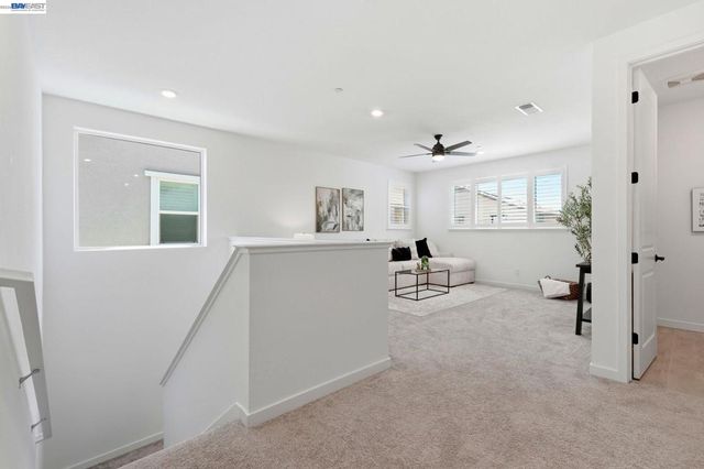 1550 Plumas Dr, Lathrop, CA 95330