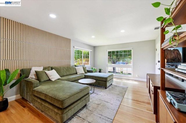 168 Albatross Avenue, Livermore, CA 94550