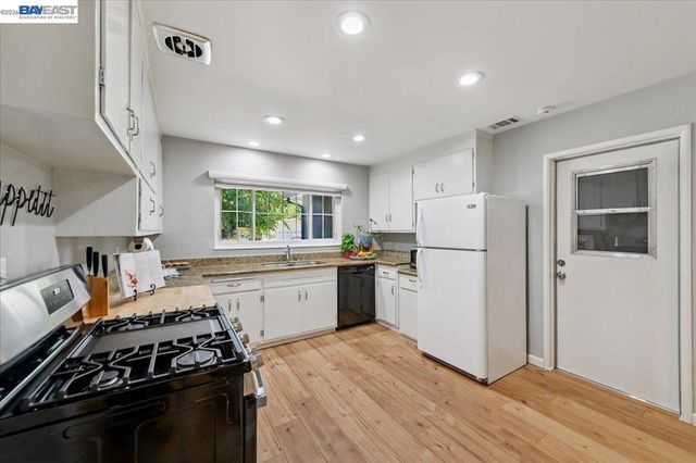 168 Albatross Avenue, Livermore, CA 94550
