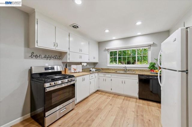 168 Albatross Avenue, Livermore, CA 94550