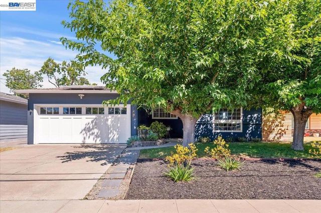 168 Albatross Avenue, Livermore, CA 94550