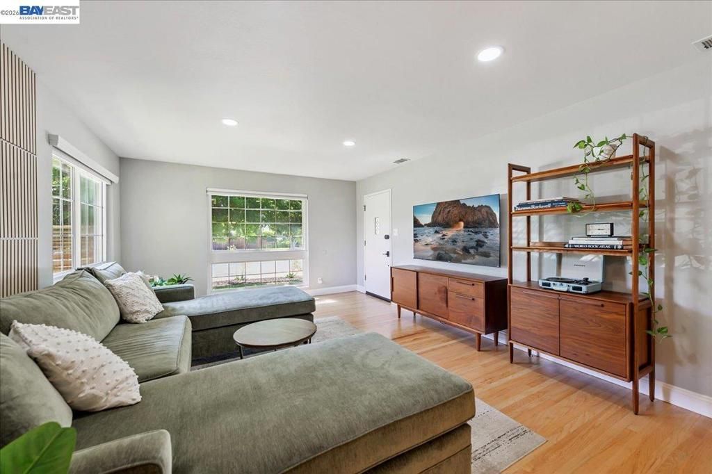 Image 1 of property listing at 168 Albatross Avenue, Livermore, CA 94550