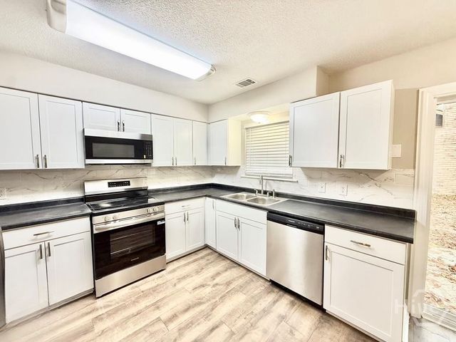 125 Sugar Mill Drive, Savannah, GA 31419