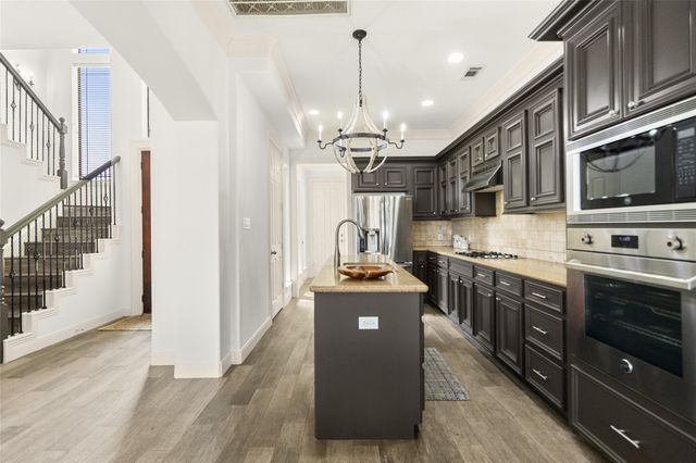 350 Old Aqua Landing E, Conroe, TX 77356