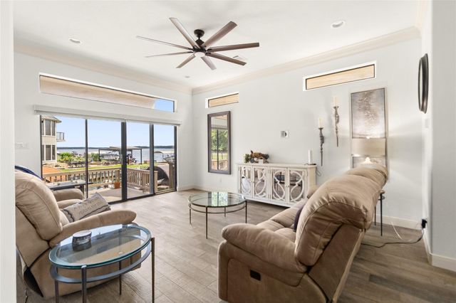 350 Old Aqua Landing E, Conroe, TX 77356