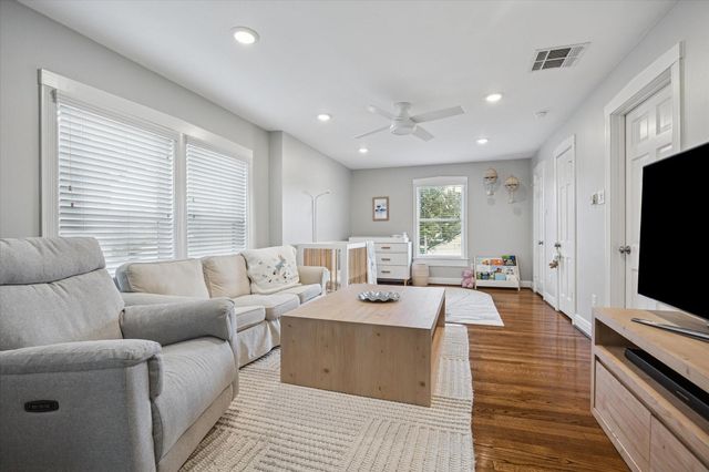 2420 Nottingham Street, Houston, TX 77005