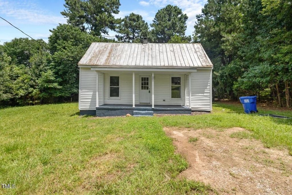 417 Prince Drive, Holly Springs, NC 27540