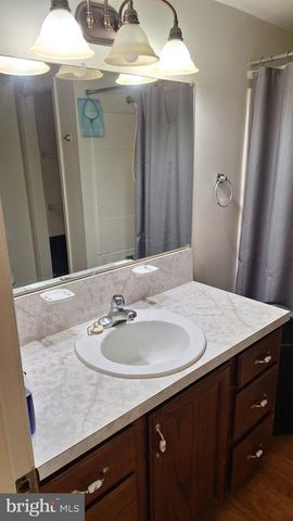 38 W W CALIFORNIA STREET, Mercersburg, PA 17236