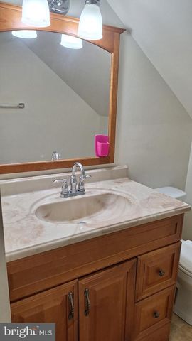 38 W W CALIFORNIA STREET, Mercersburg, PA 17236