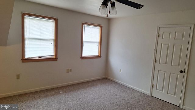 38 W W CALIFORNIA STREET, Mercersburg, PA 17236