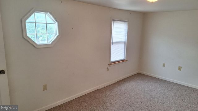 38 W W CALIFORNIA STREET, Mercersburg, PA 17236