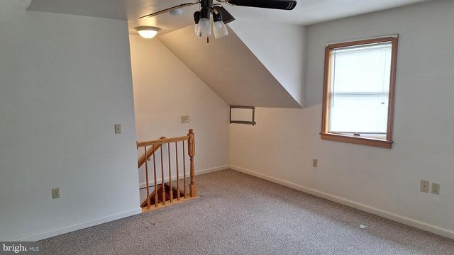 38 W W CALIFORNIA STREET, Mercersburg, PA 17236