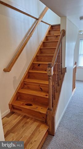 38 W W CALIFORNIA STREET, Mercersburg, PA 17236