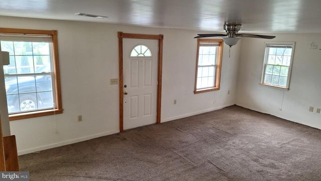 38 W W CALIFORNIA STREET, Mercersburg, PA 17236