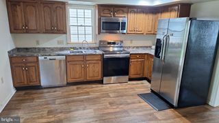 38 W W CALIFORNIA STREET, Mercersburg, PA 17236