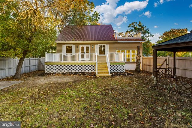 300 TURNERVILLE RD, Pine Hill, NJ 08021