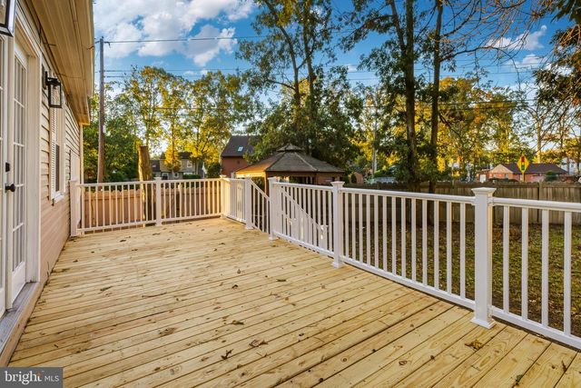 300 TURNERVILLE RD, Pine Hill, NJ 08021