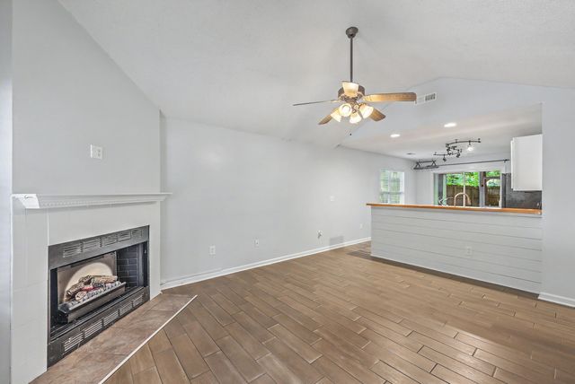 1612 Poinsettia Road, Charleston, SC 29407