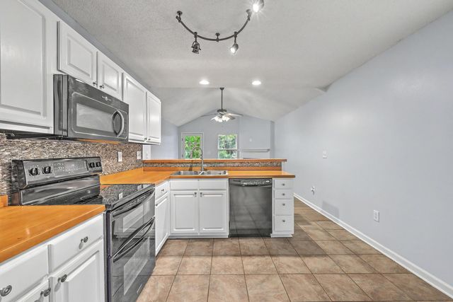 1612 Poinsettia Road, Charleston, SC 29407