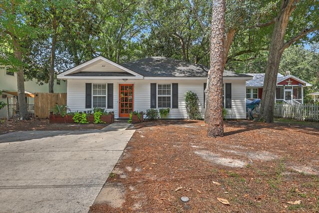 1612 Poinsettia Road, Charleston, SC 29407