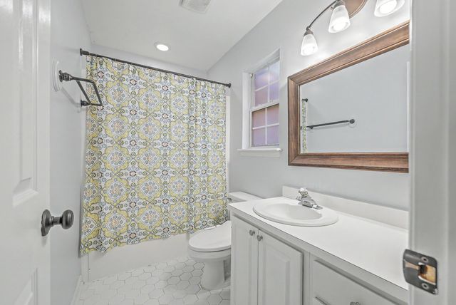1612 Poinsettia Road, Charleston, SC 29407