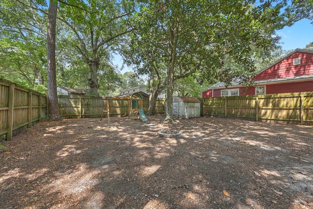 1612 Poinsettia Road, Charleston, SC 29407