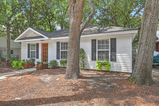 1612 Poinsettia Road, Charleston, SC 29407