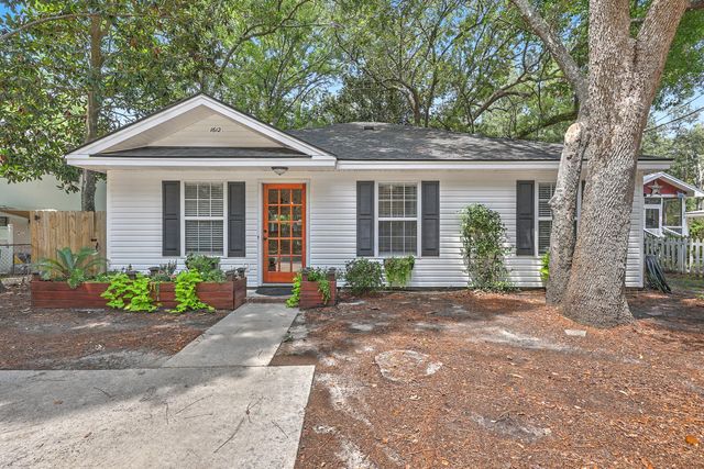 1612 Poinsettia Road, Charleston, SC 29407