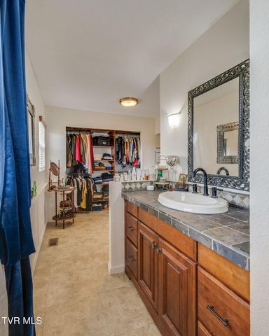 2040 Warrensburg Road, Greeneville, TN 37743