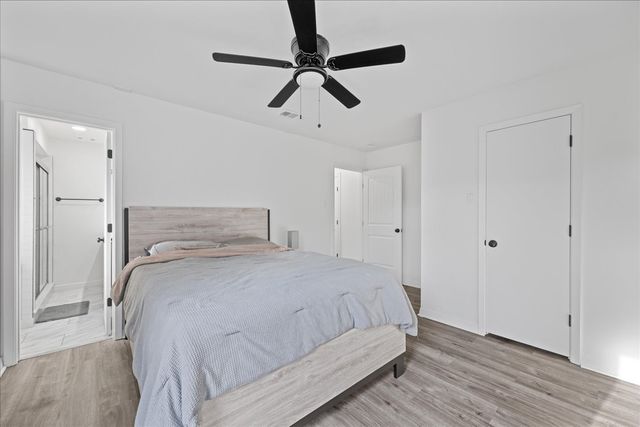 3925 Greenhills Court W, Irving, TX 75038