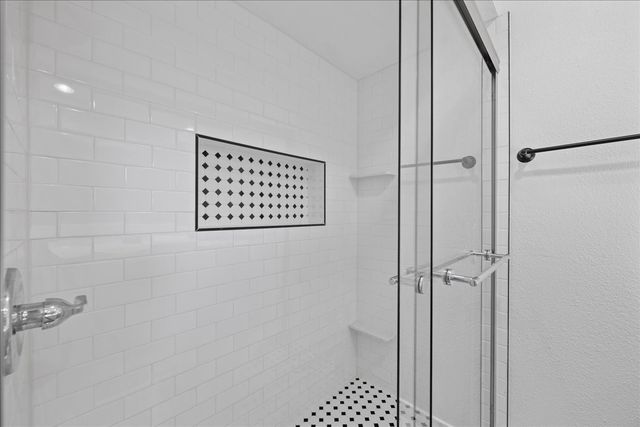 3925 Greenhills Court W, Irving, TX 75038