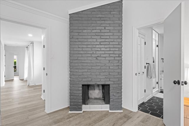 3925 Greenhills Court W, Irving, TX 75038