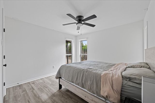 3925 Greenhills Court W, Irving, TX 75038