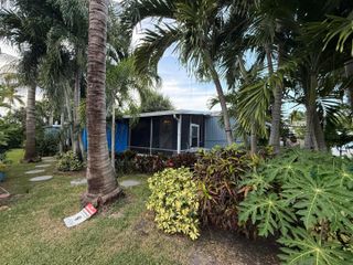2207 NW 14th Avenue lot 528, Boynton Beach, FL 33436