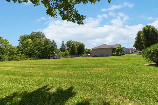 104 Canterbury Drive, Science Hill, KY 42553