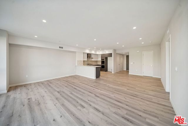 1051 S Corning Street 501, Los Angeles, CA 90035