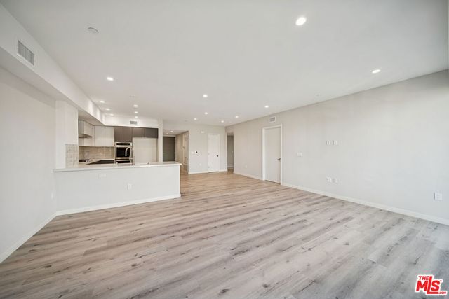 1051 S Corning Street 501, Los Angeles, CA 90035