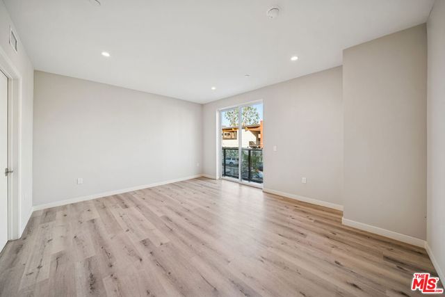 1051 S Corning Street 501, Los Angeles, CA 90035