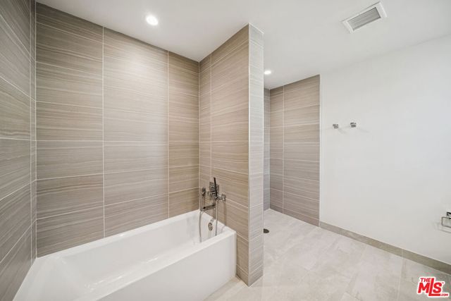 1051 S Corning Street 501, Los Angeles, CA 90035