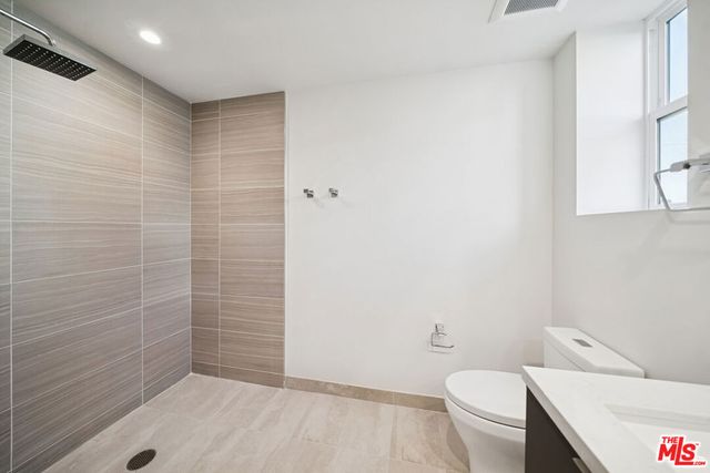 1051 S Corning Street 501, Los Angeles, CA 90035