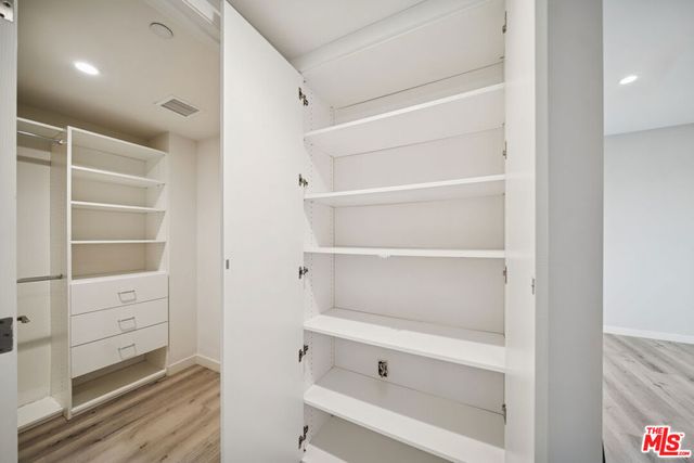 1051 S Corning Street 501, Los Angeles, CA 90035