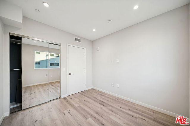 1051 S Corning Street 501, Los Angeles, CA 90035