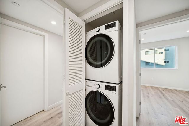 1051 S Corning Street 501, Los Angeles, CA 90035